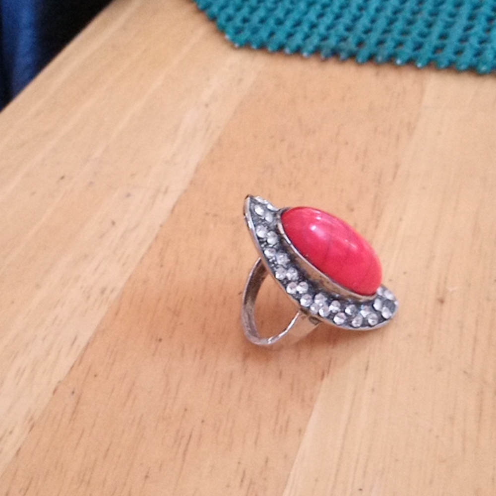 Beautiful Statement Ring - image 3